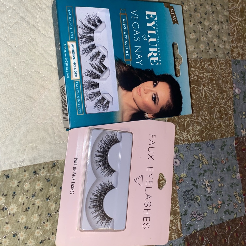 2 sets of false lash strips